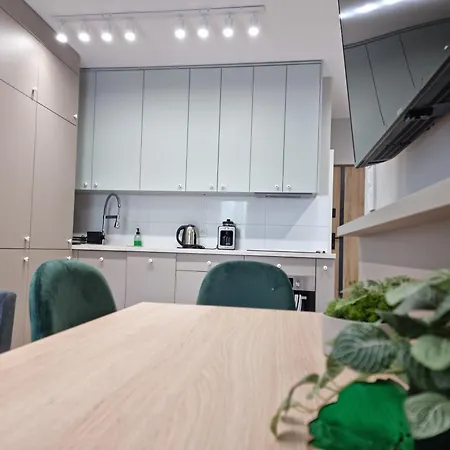 Blisko Manufaktury Host Lutomierska Łódź