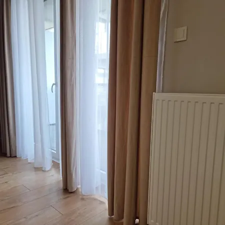 Blisko Manufaktury Host Lutomierska Łódź