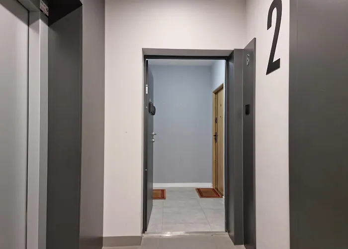 Blisko Manufaktury Host Lutomierska *