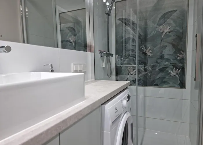 Apartman Blisko Manufaktury Host Lutomierska *